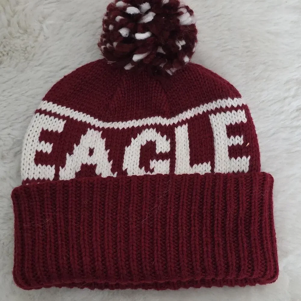 American Eagle Maroon White Pom Pom Beanie NWT Wool Blend Chunky Knit Winter Hat